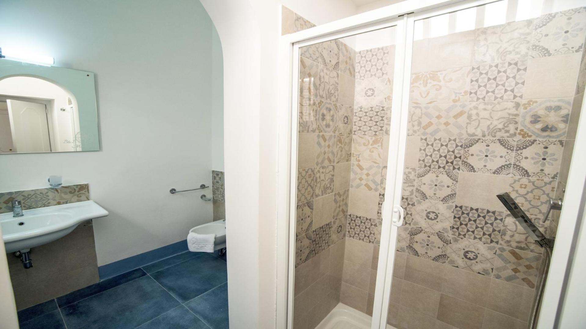 Camera Piccola Doppia con Letti Singoli