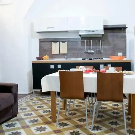 Elamar Rooms & Apartment-2